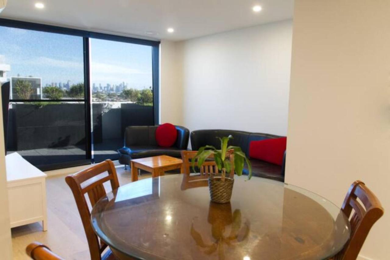 New Spacious 2 Bedroom With Gorgeous City Views Melbourne Exteriör bild