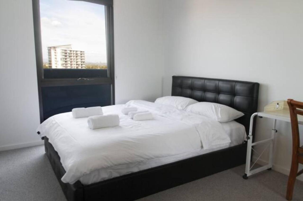 New Spacious 2 Bedroom With Gorgeous City Views Melbourne Exteriör bild