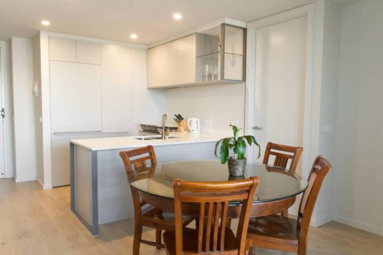 New Spacious 2 Bedroom With Gorgeous City Views Melbourne Exteriör bild