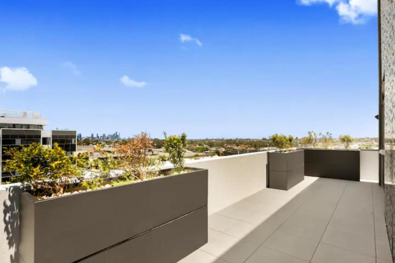 New Spacious 2 Bedroom With Gorgeous City Views Melbourne Exteriör bild